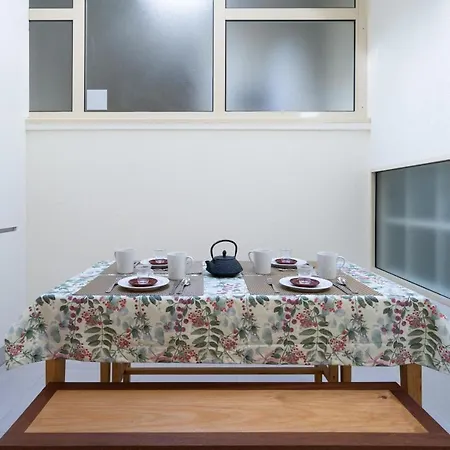 Host Wise - Anna Flats