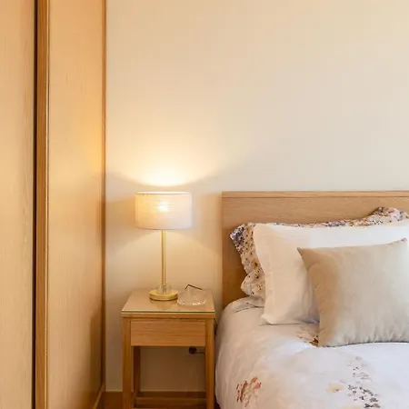 Host Wise - Anna Flats *