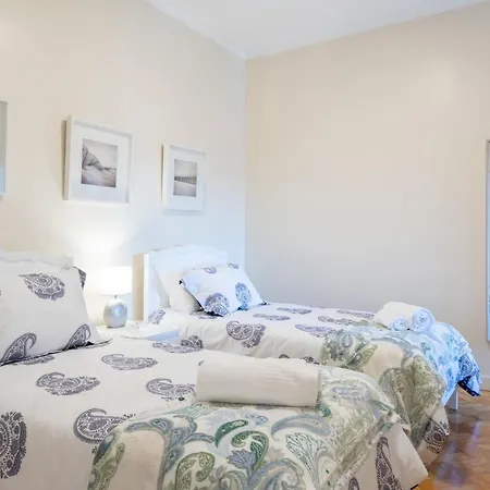 Host Wise - Lovely Bright Flat - Instaworthy View Apartment
