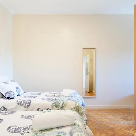 Host Wise - Lovely Bright Flat - Instaworthy View