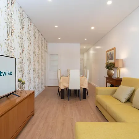 Host Wise - Lovely Bright Flat - Instaworthy View