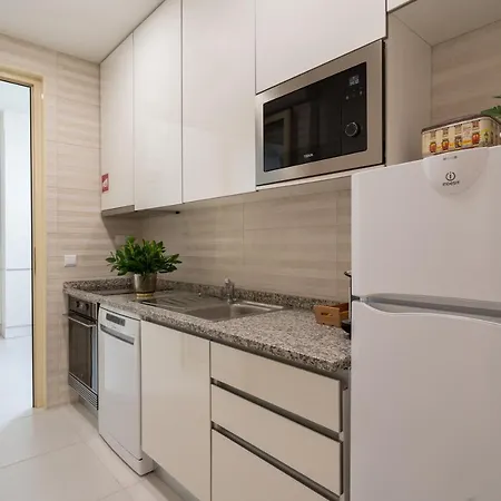 Apartment Host Wise - Lovely Bright Flat - Instaworthy View