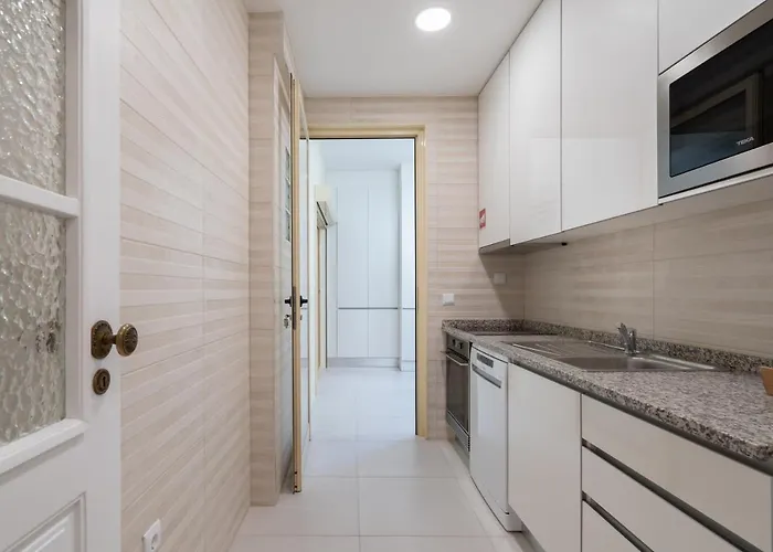 Host Wise - Anna Flats *