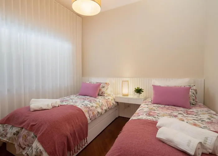 Host Wise - Anna Flats